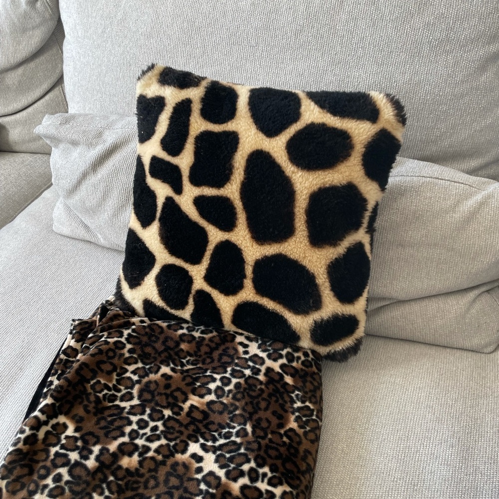 Shearling fur leopard throw pillow & velvet leopard blanket